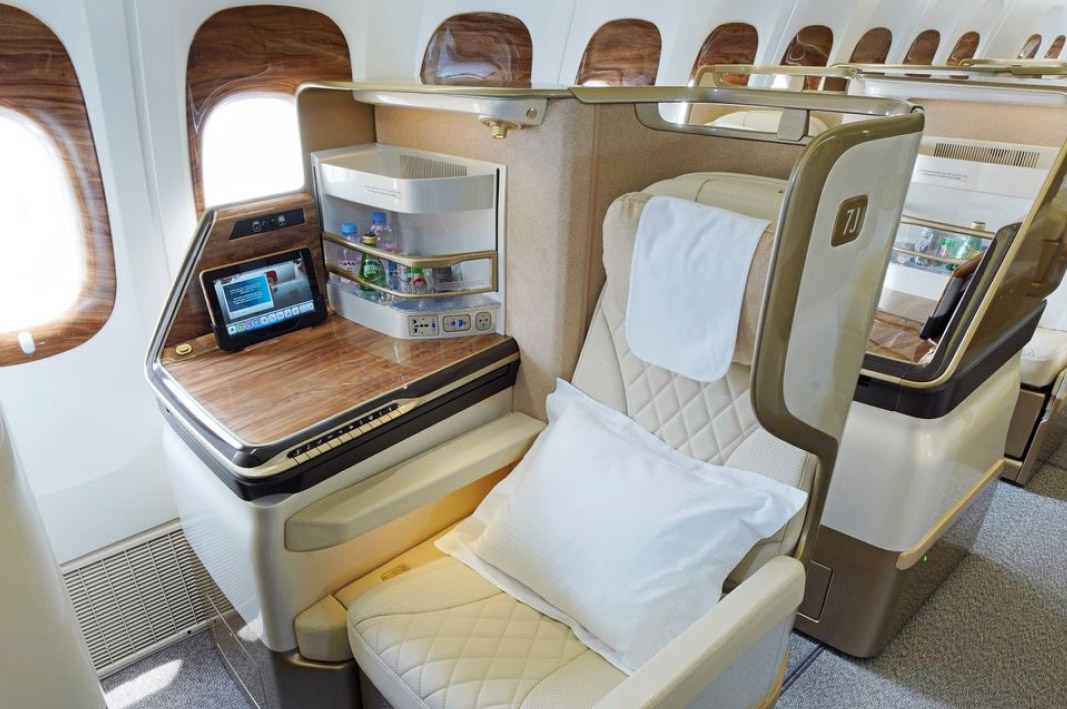 A closer look at the Emirates Business Class Seats.